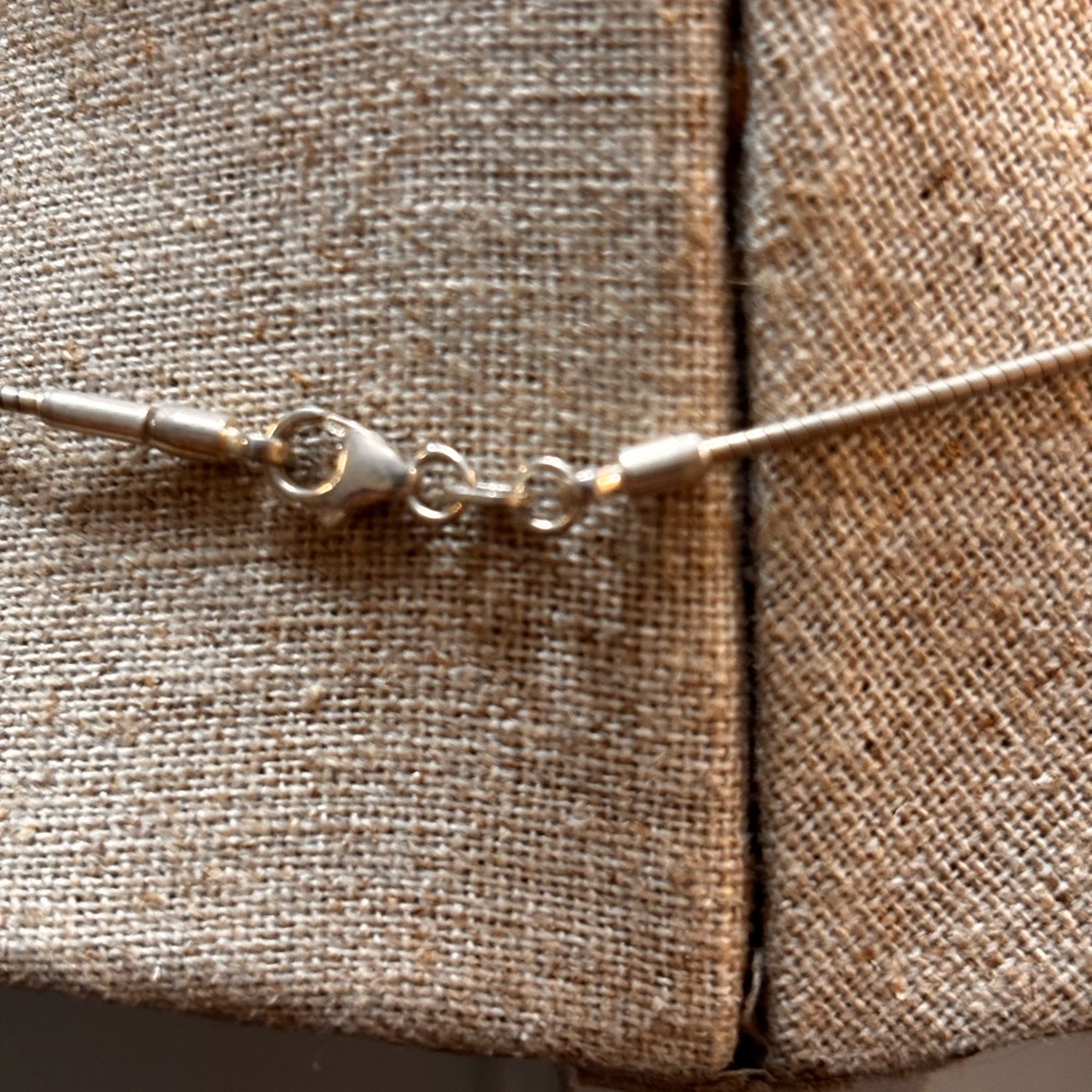 Elegant Silver Omega Necklace - Picture 3 of 9